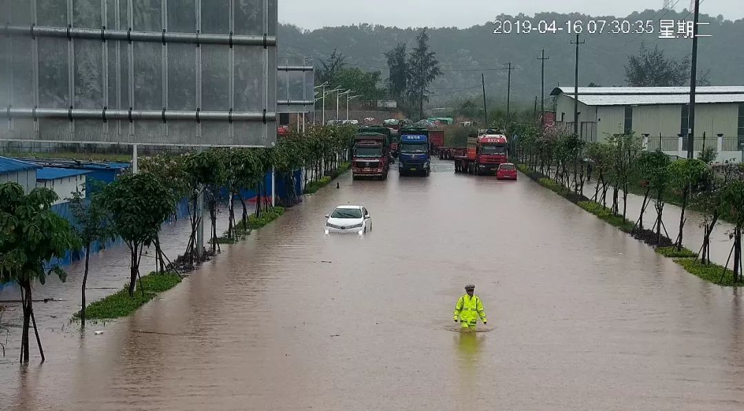 广西梧州洪水水位探讨，影响、分析与立场观点