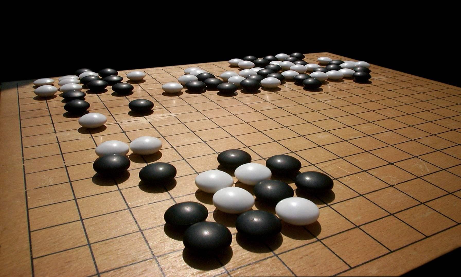 围棋巅峰对决，赛场上的智慧与策略对决！