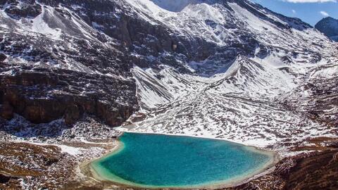 峨眉山带父母登山探秘，家庭旅行攻略全解析