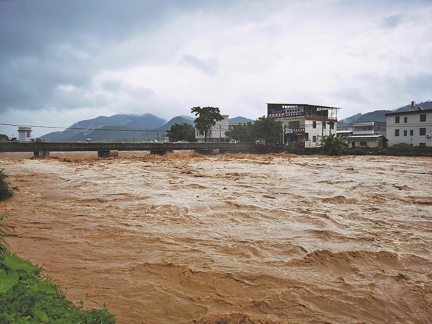 永州遭遇罕见洪水灾害，关于洪水事件的最新报道（2017年11月版）