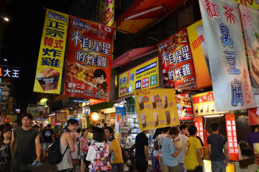 南宁夜市攻略大全，美食、游玩、购物，最新指南一网打尽